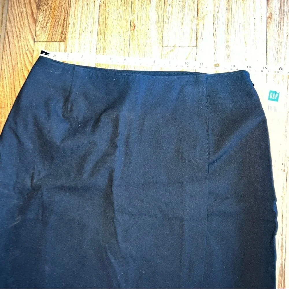 NWT black Gap pencil skirt with side zip